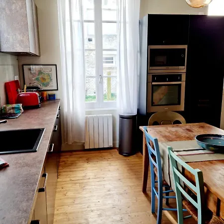 Chaleureuse Maison Avec Grande Terrasse Au Calme * Angouleme